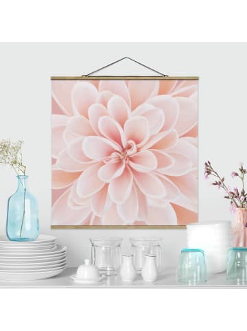 WALLART Stoffbild mit Posterleisten - Dahlie in Pastellrosa in Rosa