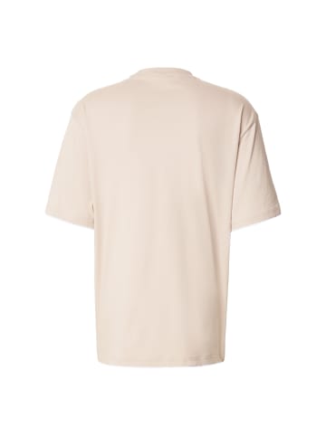 Urban Classics Tall Tee in cloud/white