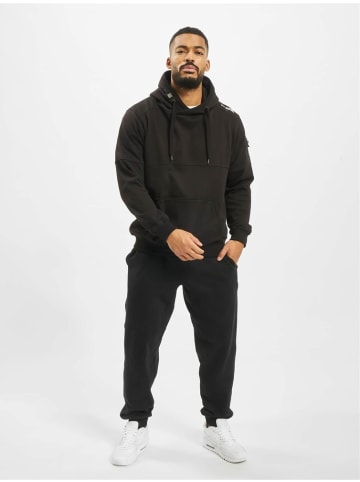 DNGRS Dangerous Hoodie in Schwarz