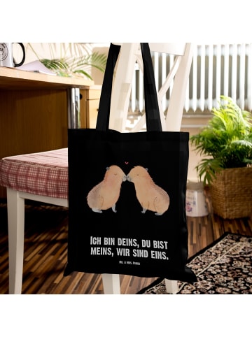 Mr. & Mrs. Panda Schultertasche Capybara Liebe mit Spruch in Schwarz