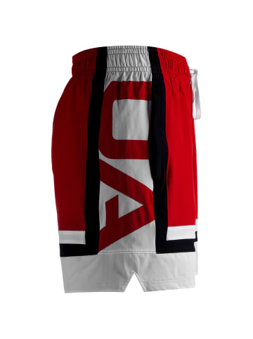 Under Armour Trainingsshorts Baseline Woven in rot / weiß