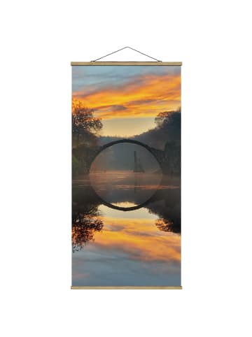 WALLART Stoffbild mit Posterleisten - Märchenbrücke in Braun