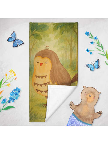 Mr. & Mrs. Panda Strandhandtuch Eule Zufrieden Design ohne Spruch in Türkis Pastell