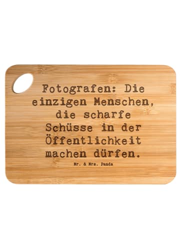 Mr. & Mrs. Panda Schneidebrett Spruch Fotograf Schüsse mit Spruch in Braun