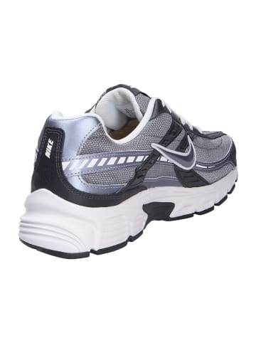 Nike Sneaker INITIATOR in grau