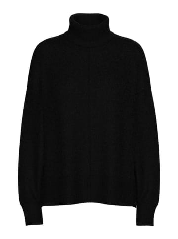 Pieces Pullover in Black
