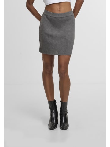 Noisy may Noisy may in charcoal gray