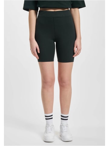 DEF Shorts in Grün