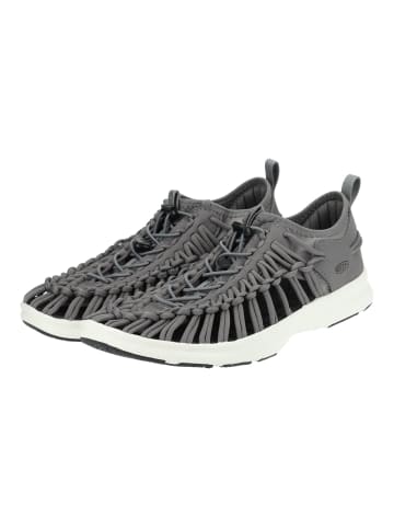 Keen Wanderschuhe in Grau/Weiß