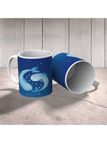 Mr. & Mrs. Panda Kindertasse Sternzeichen Fische ohne Spruch in Sternenhimmel Blau