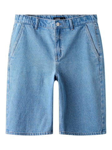 name it Shorts in Light Blue Denim