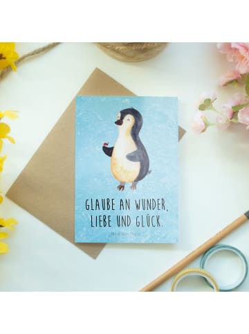 Mr. & Mrs. Panda neujahrskarte Pinguin Marienkäfer mit Spruch in Eisblau