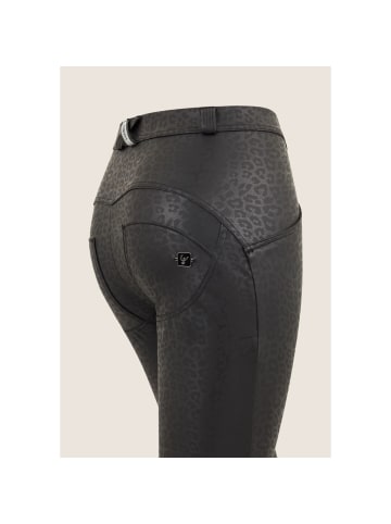 FREDDY Kunstleder Hose Leo in Schwarz