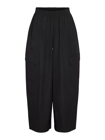 Noisy may Cargohose in Black