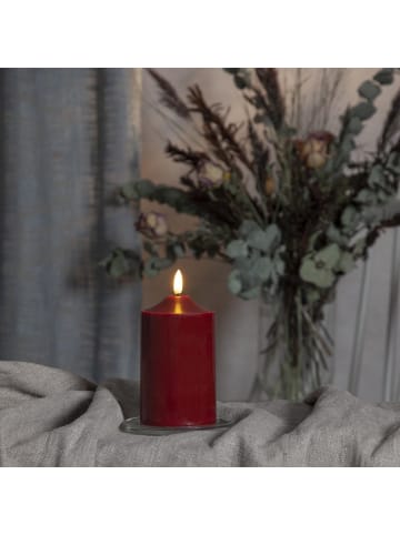 STAR Trading LED Echtwachs-Kerze ,Flamme' in Weinrot, Batterie + Timer, Flacker-Eff
