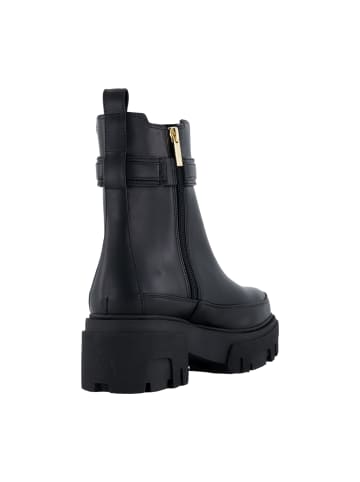 Guess Chelsea Boots in Schwarz