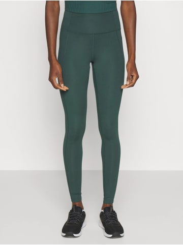 girlfriend collective Hosen Compressive in Moss