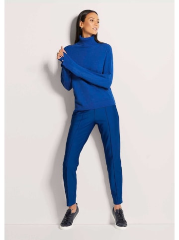 MADELEINE Schmaler Feinstrickpullover in royalblau