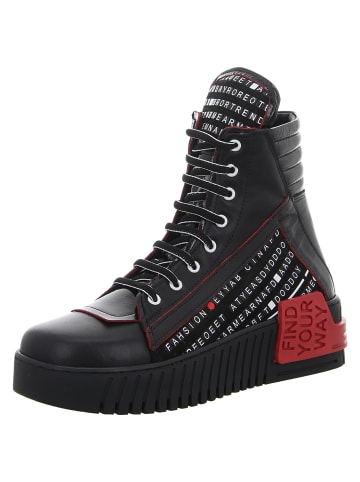 Mustang Schnürstiefelette in schwarz