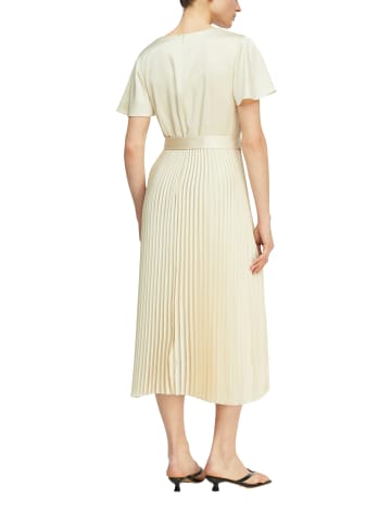 comma Kleid in beige - 0001