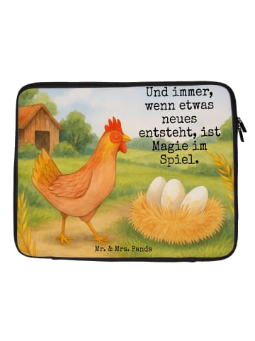 Mr. & Mrs. Panda Laptop Tasche Huhn Stolz Design mit Spruch in Weiß