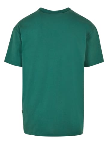 Urban Classics Urban Classics in leaf