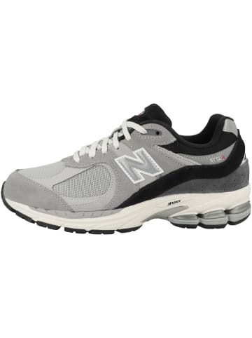 New Balance Sneaker low M 2002 in grau