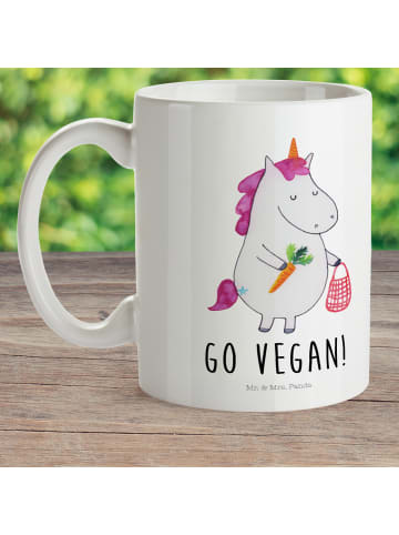 Mr. & Mrs. Panda Tasse Einhorn Vegan mit Spruch in Weiß