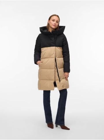 Vero Moda Mantel in Black 1