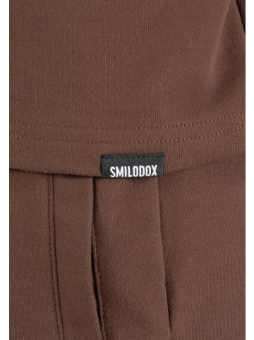 SMILODOX T-Shirt Micah in Braun