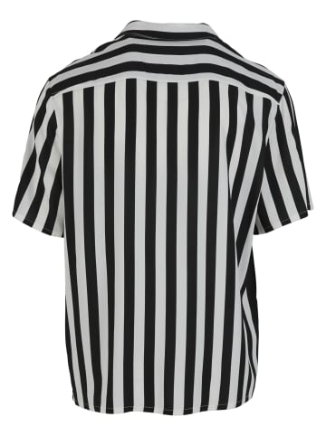 Urban Classics Short Sleeve Shirt in black/offwhite