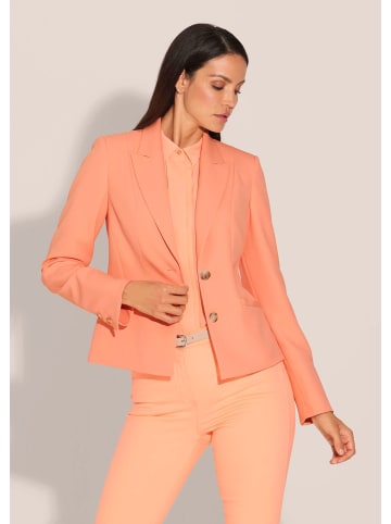 MADELEINE Taillierter Kurzblazer in pfirsich