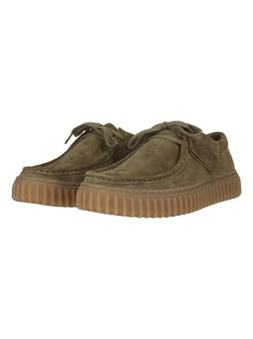 Clarks Schnürschuh Torhill in 3227 Olive Suede