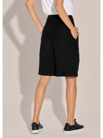 MADELEINE Highwaist-Bermudas aus Leinen in schwarz