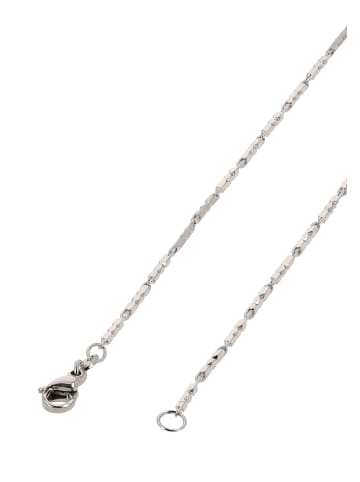 faina Women Subtle Necklace in Silver