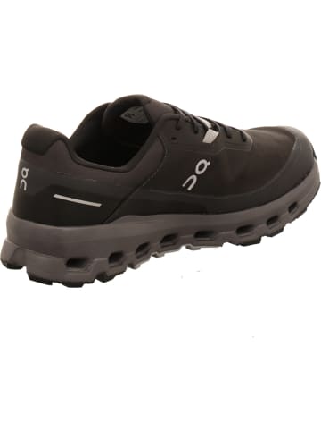 On Wanderschuh in schwarz