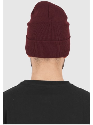  Flexfit Beanies in maroon