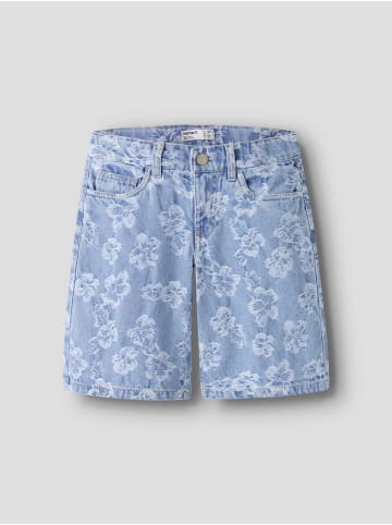 name it Shorts in Light Blue Denim