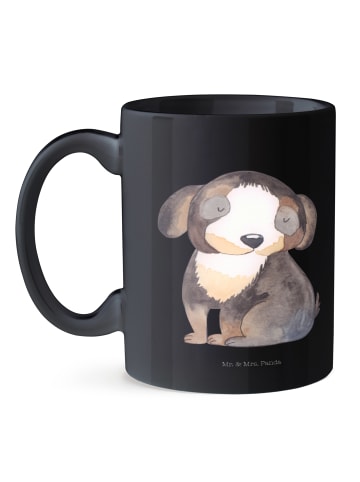 Mr. & Mrs. Panda Tasse Hund Entspannen ohne Spruch in Schwarz