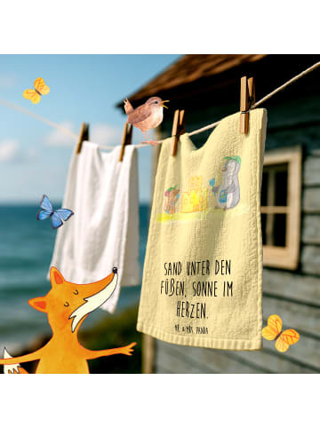 Mr. & Mrs. Panda Gästehandtuch Sommer Meer Strand mit Spruch in Gelb Pastell