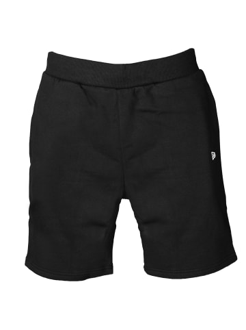 NEW ERA New Era Essentials Shorts in Schwarz