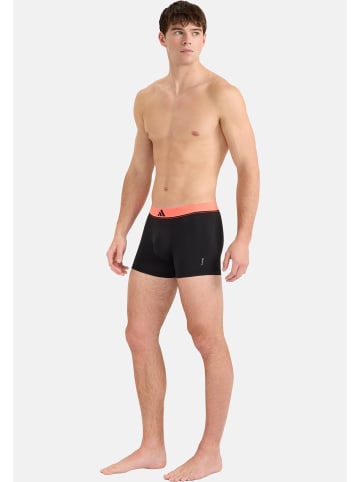 Adidas Sportswear Retro Short / Pant Active Micro Flex in Dunkelrot / grün