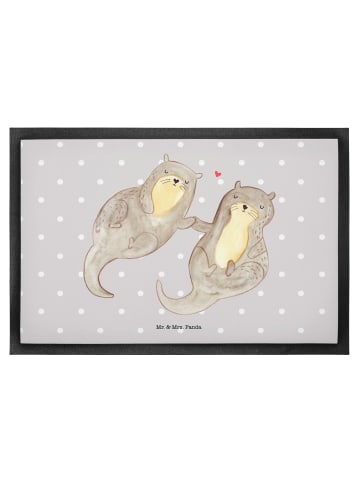 Mr. & Mrs. Panda Gummimatte Otter Hände halten ohne Spruch in Grau Pastell