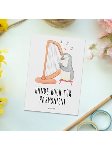 Mr. & Mrs. Panda Postkarte Theremin Harmonie mit Spruch in Weiß