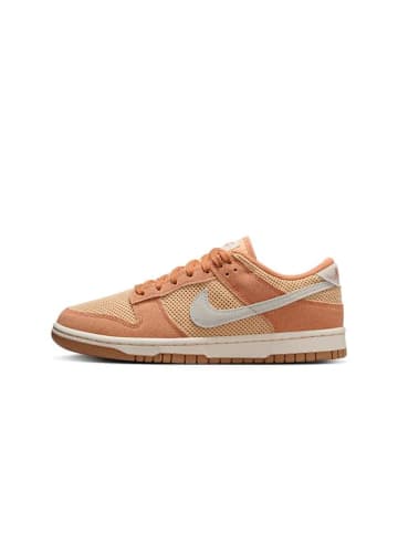 Nike Sneaker Dunk in Braun