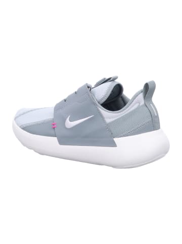 Nike Sneaker Low in grau
