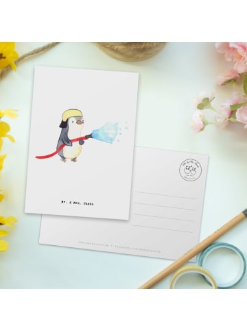 Mr. & Mrs. Panda Postkarte Feuerwehrmann Herz ohne Spruch in Weiß