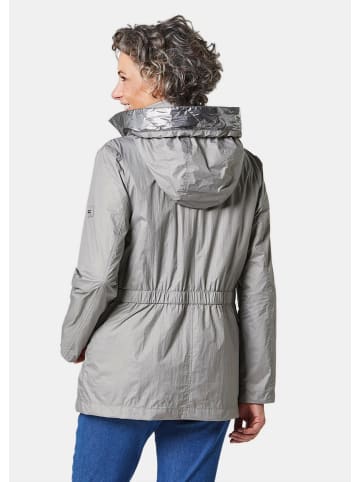 GOLDNER Kurzgröße:  Leichtjacke mit vielen Details in grau