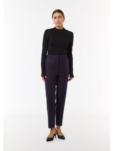 comma Hose  in  4895_aubergine