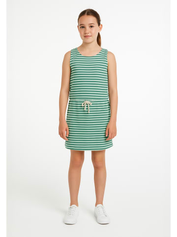 Protest " PRTIrena JR in Gentle Green